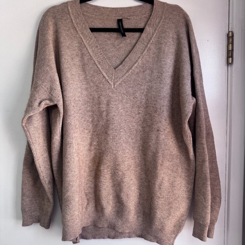 Knotsisters sweater, size large, tan